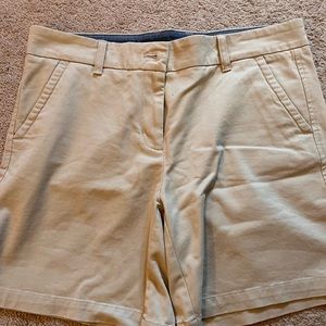 Black dog golf shorts